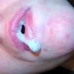 Hou je van SPUUG SPELEN? Wat dacht je van SNOT PLAY? Ik ben een Nasty Fetish meid die houdt van al haar grote Hot flui
