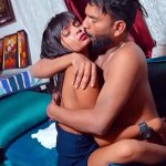 Slim sexy Bhabhi caught fully nude by his devar