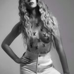 Stefanie Giesinger Nude And Sexy Social Media Photoshoots