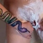 Shaving her pussy