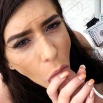 Brunette teen Joseline Kelly gives blowjob for money outdoor